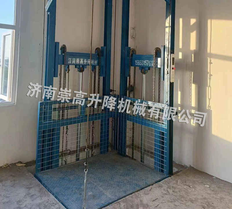 升降貨梯是一種垂直運輸汽車的提升工具
